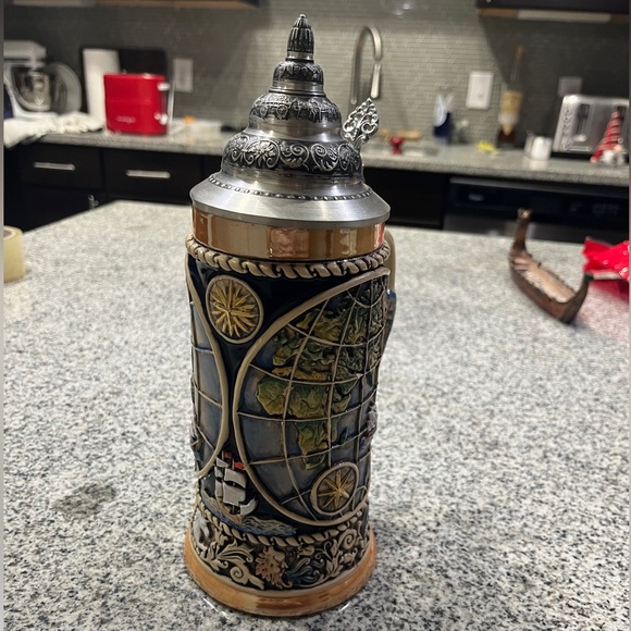 World map globe German stein tankard - Picture 2 of 7